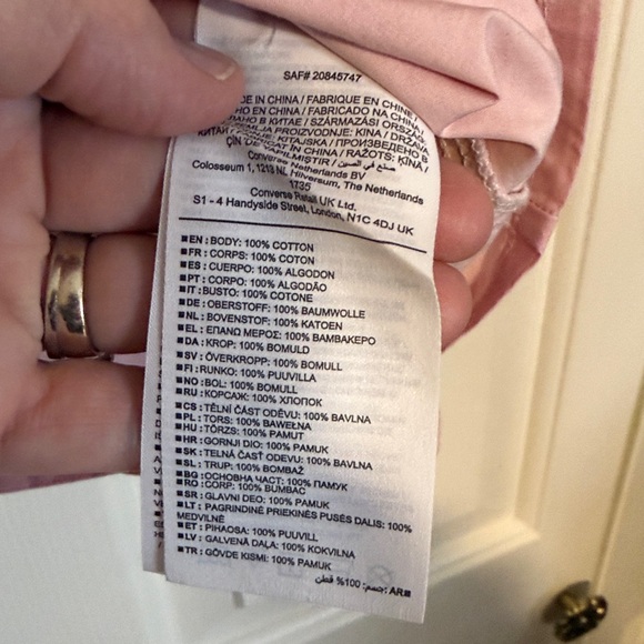 Converse button up top - Picture 5 of 6